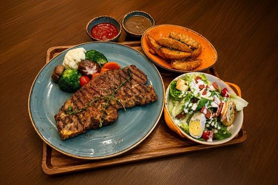 60th Anniversary - Charcoal Grilled Lamb Shoulder and Smoky Barbecue Sauce - อมารี ยะโฮร์ บาห์รู